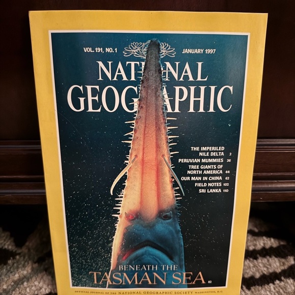 National Geographic Complete 1997 Issues with Maps - Picture 2 of 13